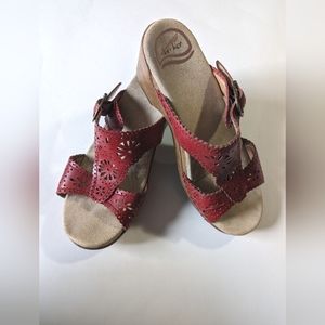 Red leather Dansko Sapphire sandal Size 37